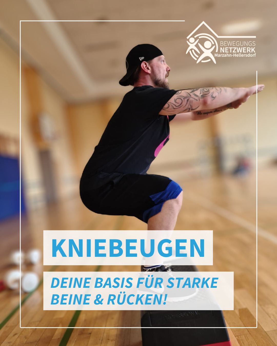 Mann macht Kniebeugen